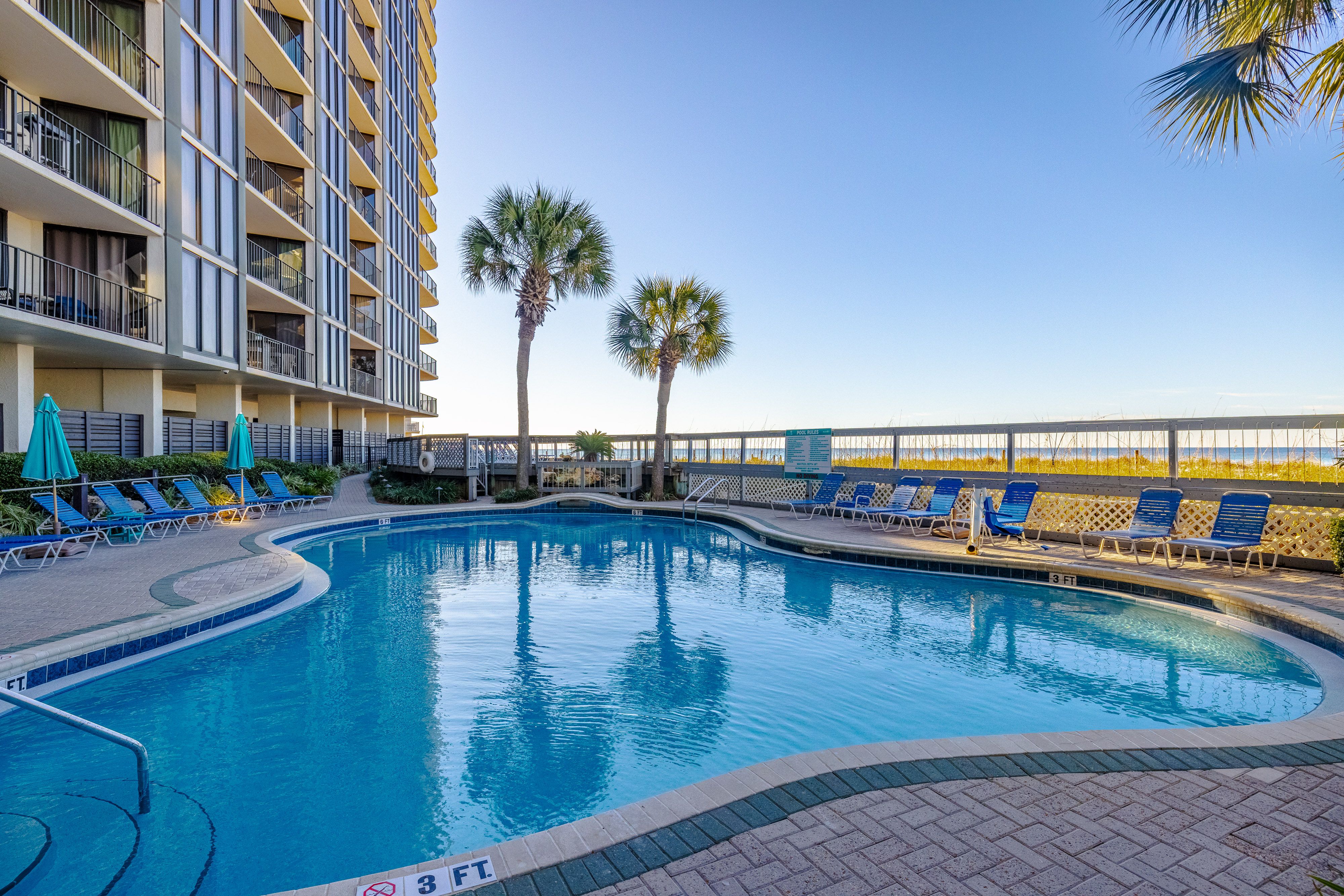 Edgewater Towers Amenities