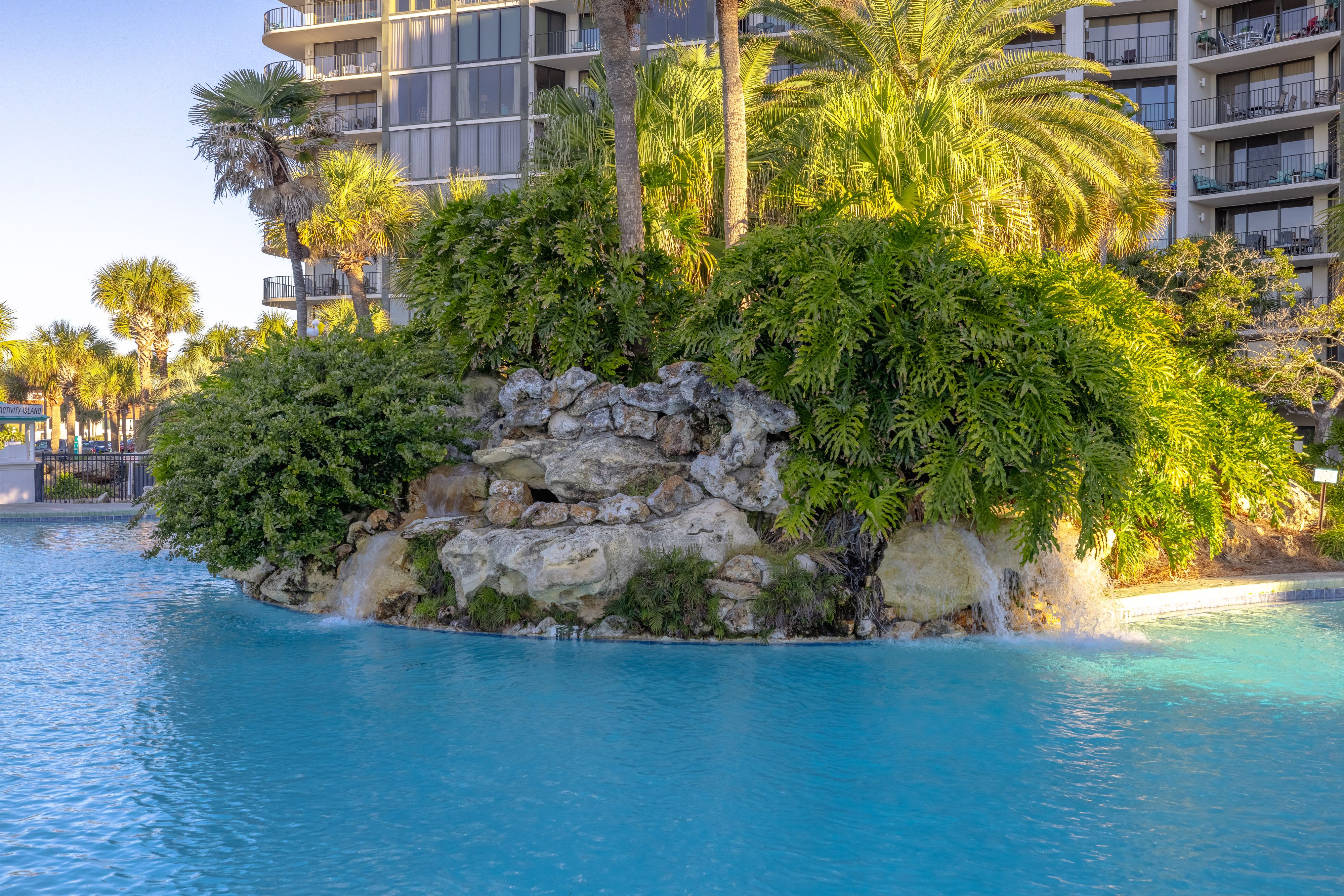 Edgewater Towers Amenities