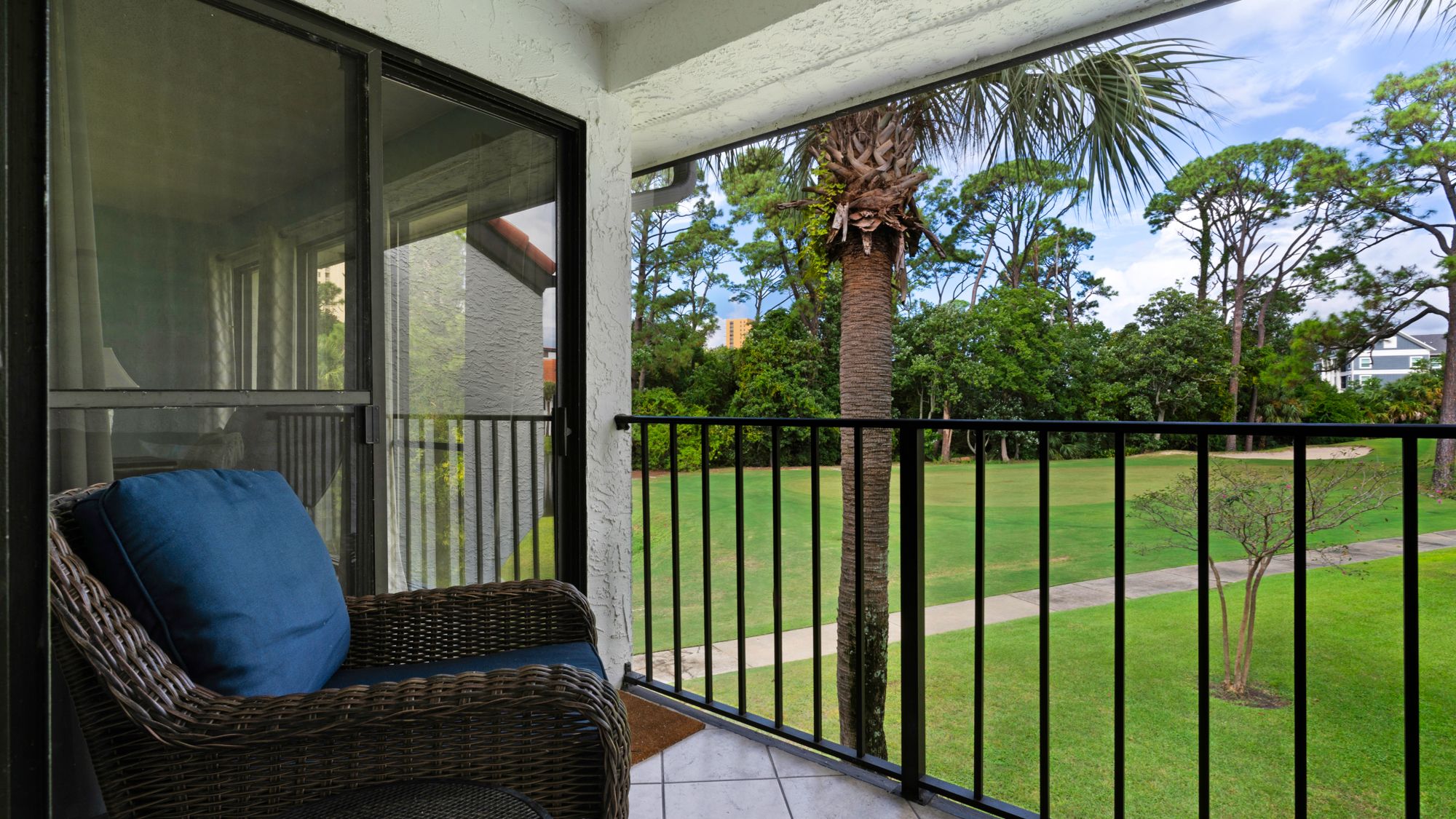 Edgewater Golf Villa 707 Balcony