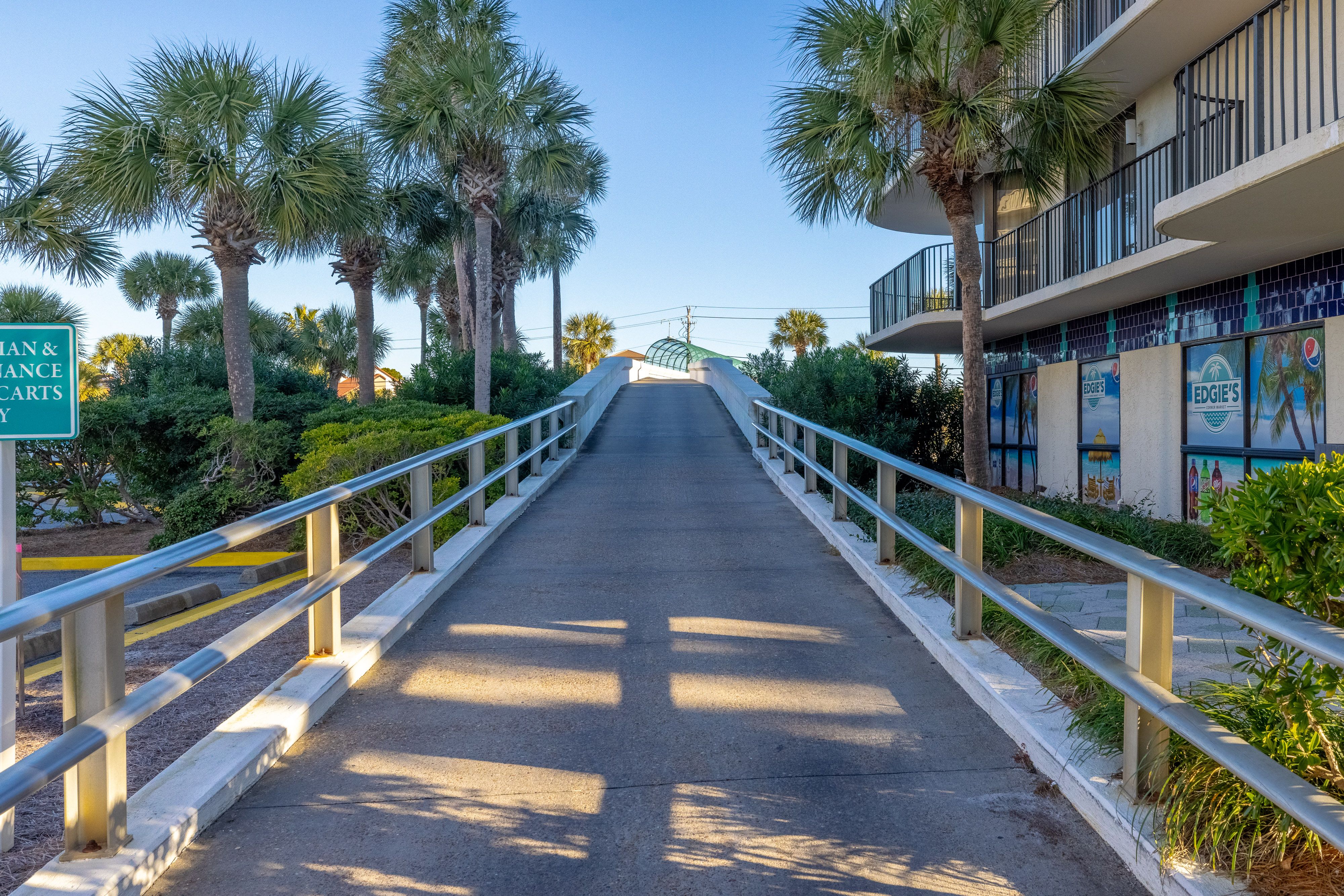 Edgewater Towers Amenities