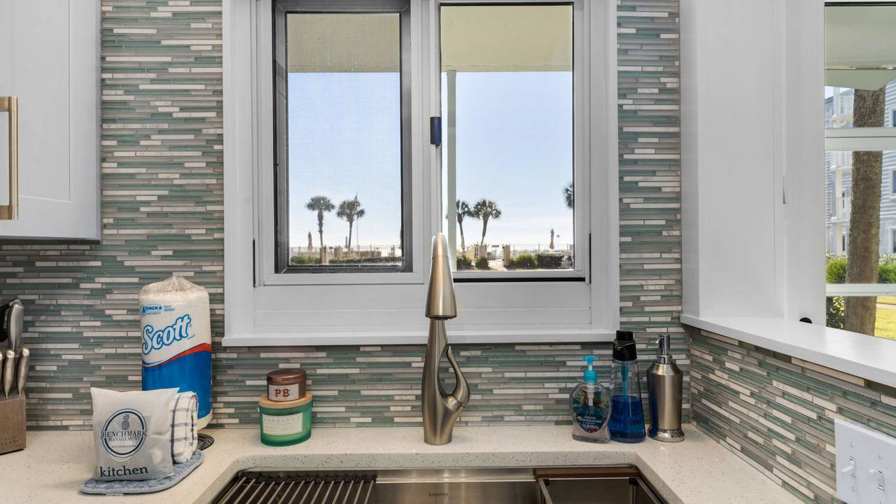 Sand Cliffs 108 Kitchen Sand Cliffs 108 Kitchen