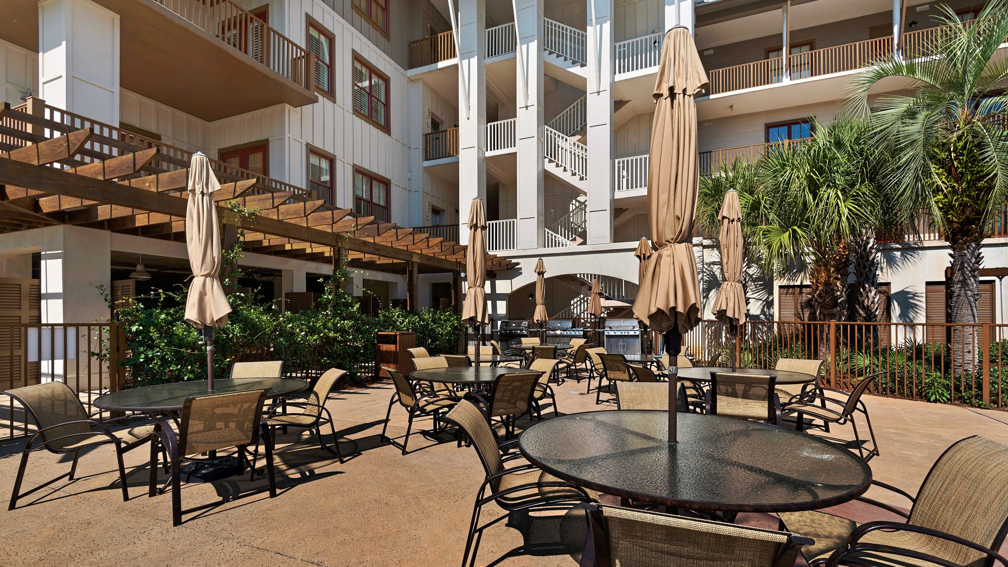 Redfish Village - Dining 