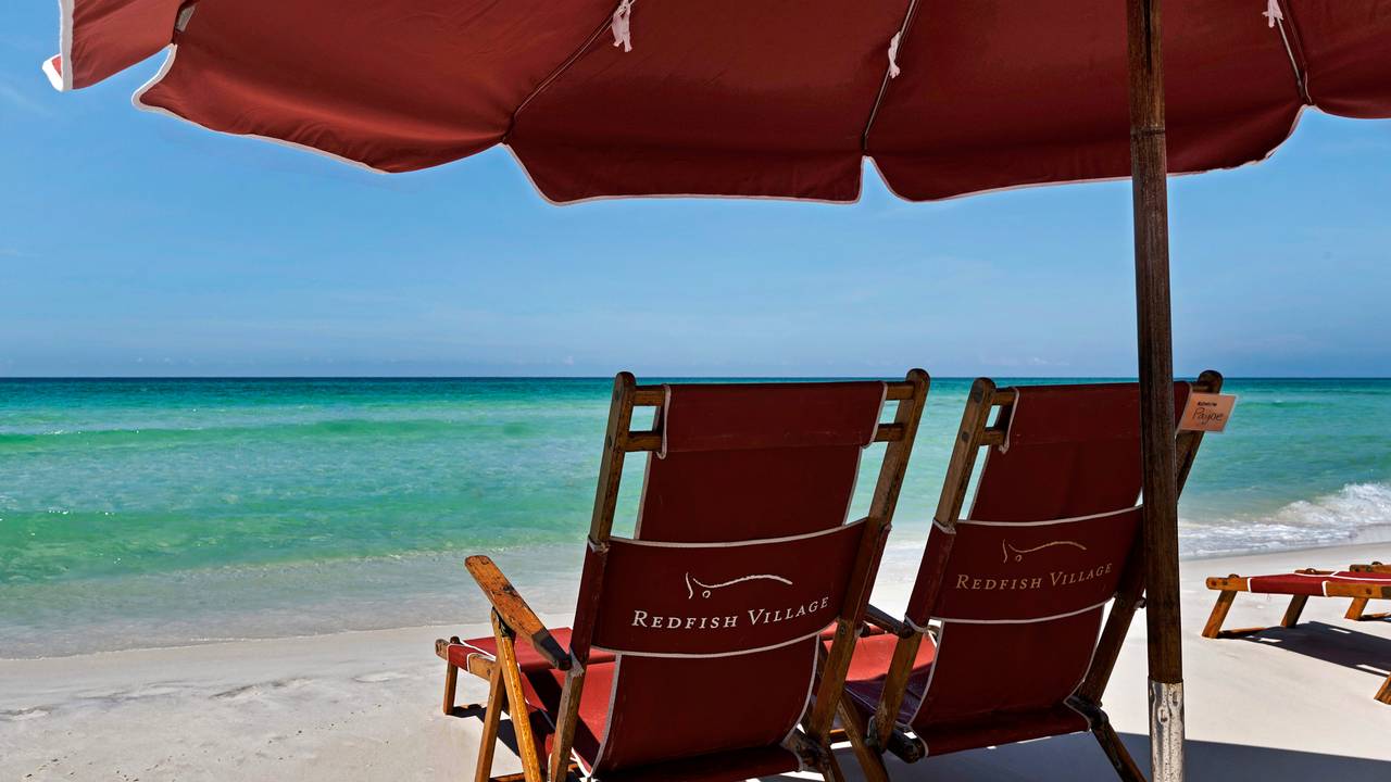 Redfish Village - Beach chair & umbrella Redfish Village - Beach chair & umbrella