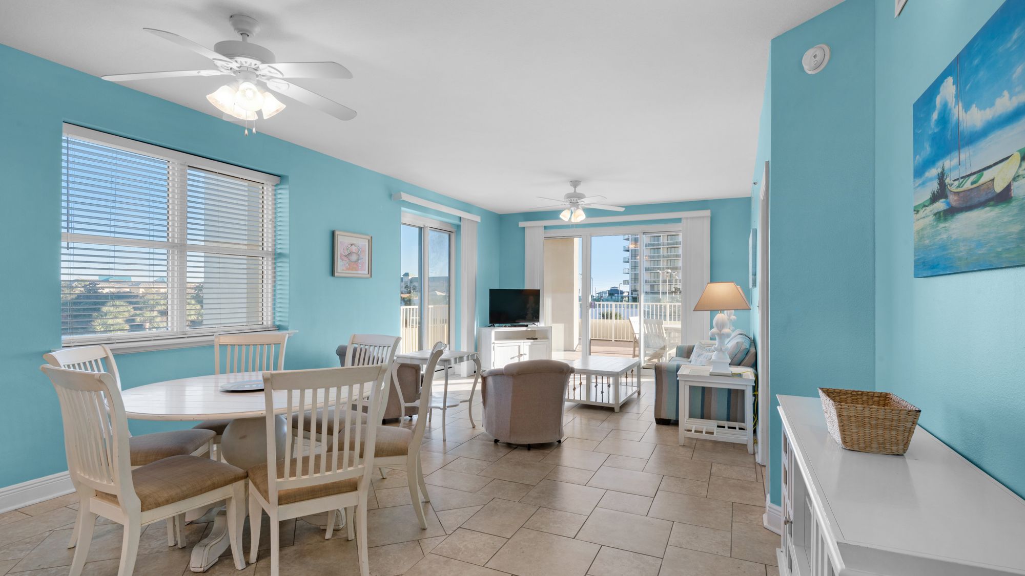 Ariel Dunes I 301 Living Area