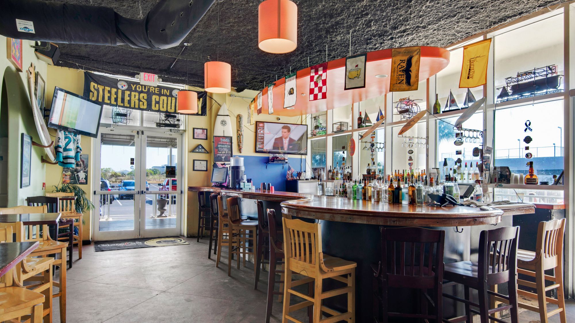 Ariel Dunes Bar area