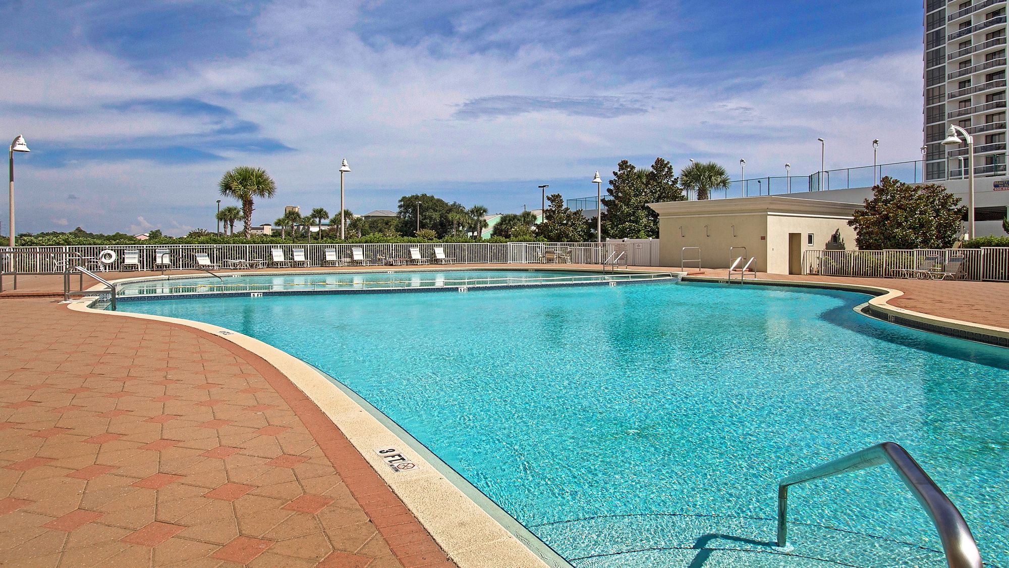 Ariel Dunes Pool area