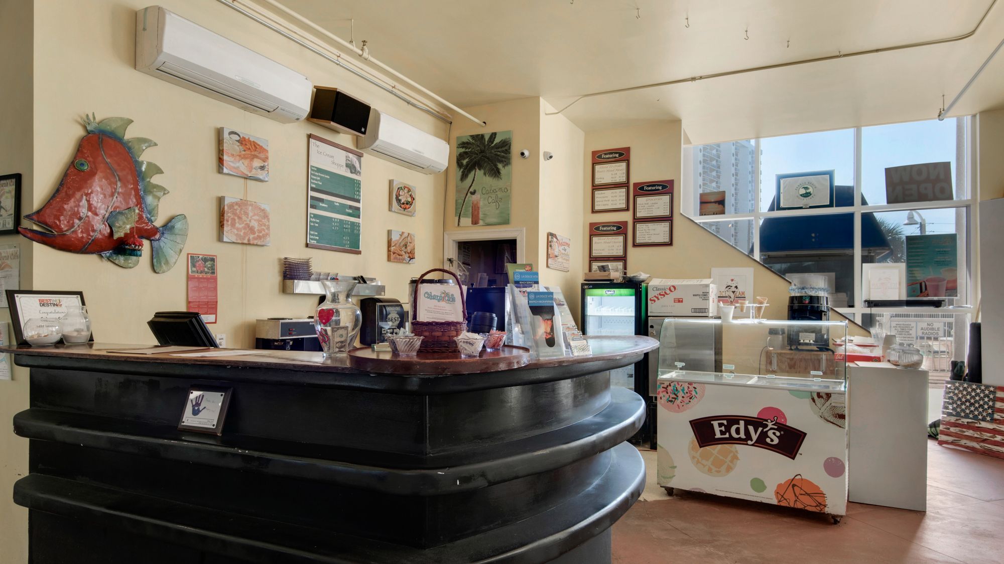 Ariel Dunes Bar counter