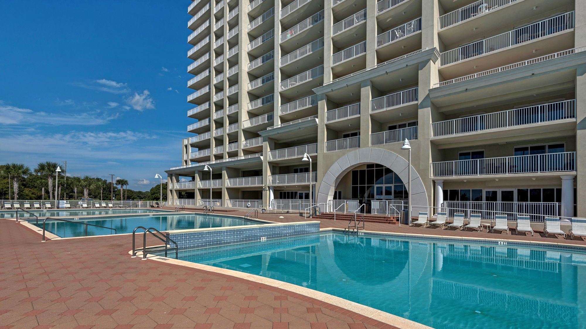 Ariel Dunes Pool area
