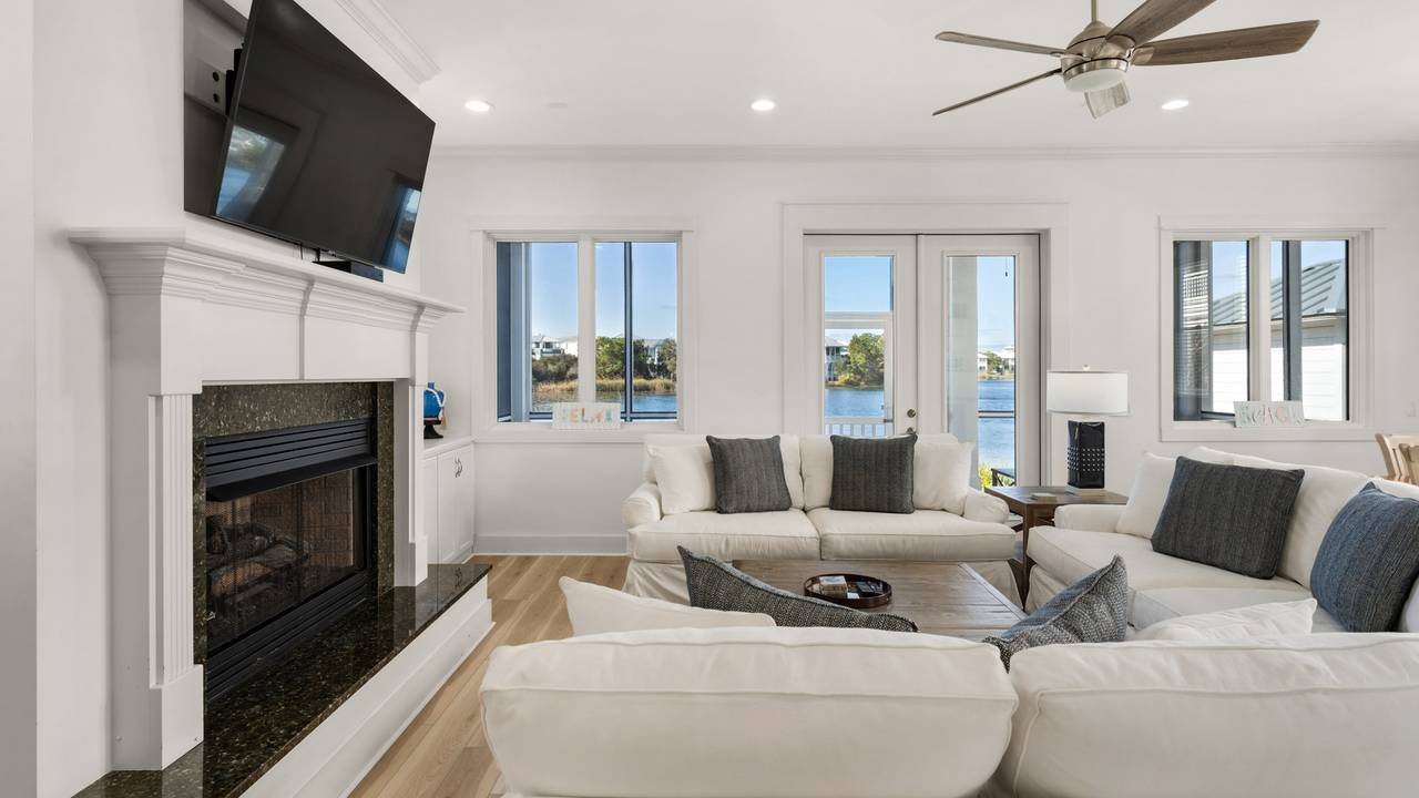 Vitamin Sea - Living Area Vitamin Sea - Living Area