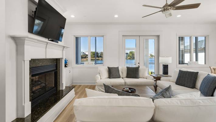 Vitamin Sea - Living Area Vitamin Sea - Living Area