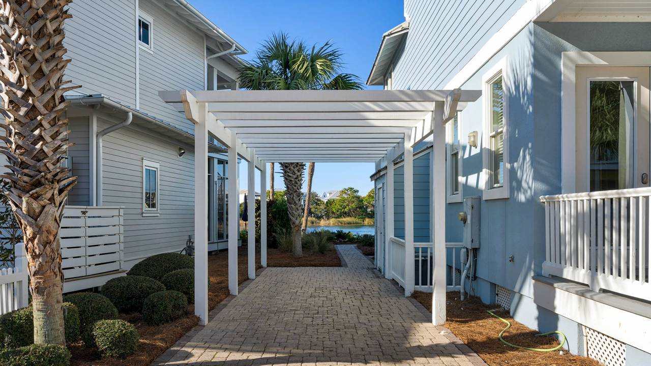 Vitamin Sea - Exterior Vitamin Sea - Exterior