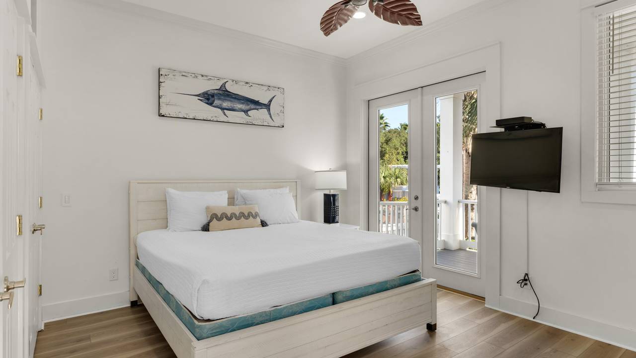 Vitamin Sea - 1st Floor Bedroom Vitamin Sea - 1st Floor Bedroom