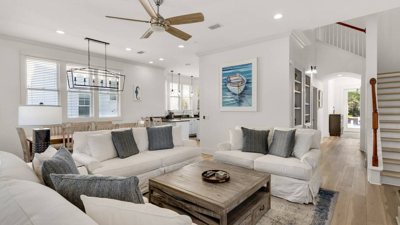 Vitamin Sea - Living Area Vitamin Sea - Living Area