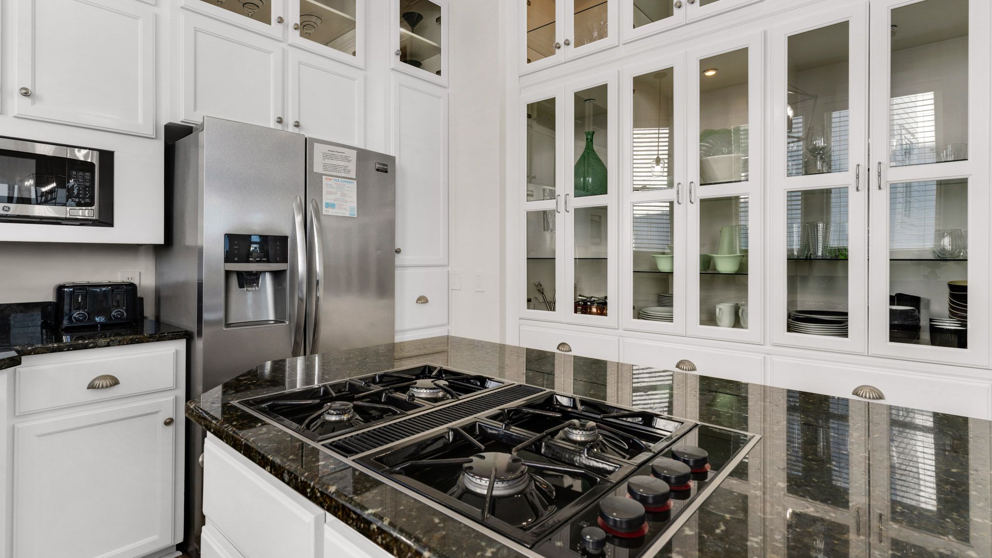 Vitamin Sea - Kitchen Area