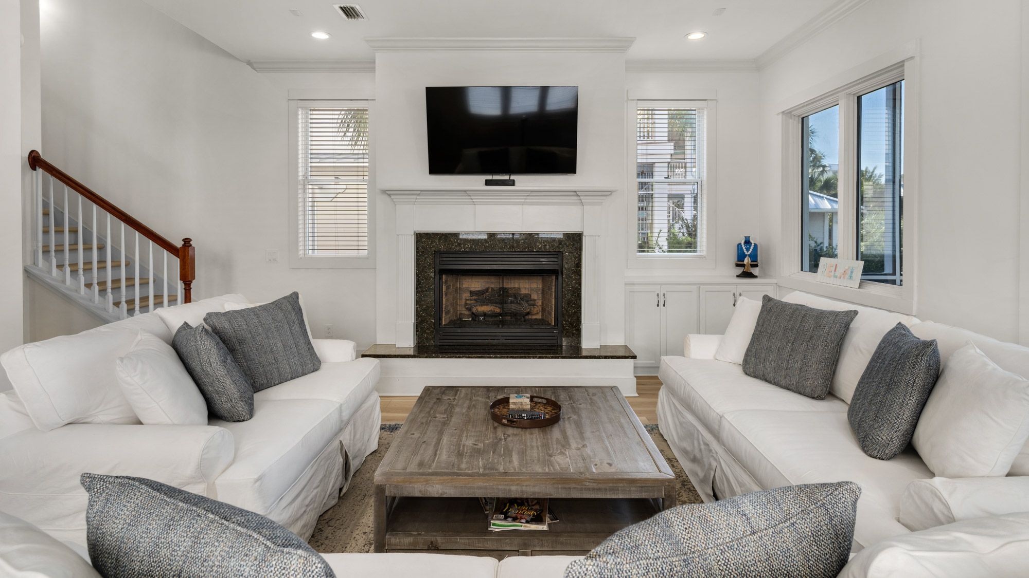 Vitamin Sea - Living Area