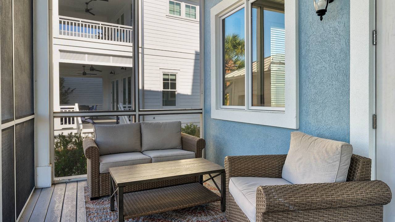 Vitamin Sea - Screened back balcony Vitamin Sea - Screened back balcony