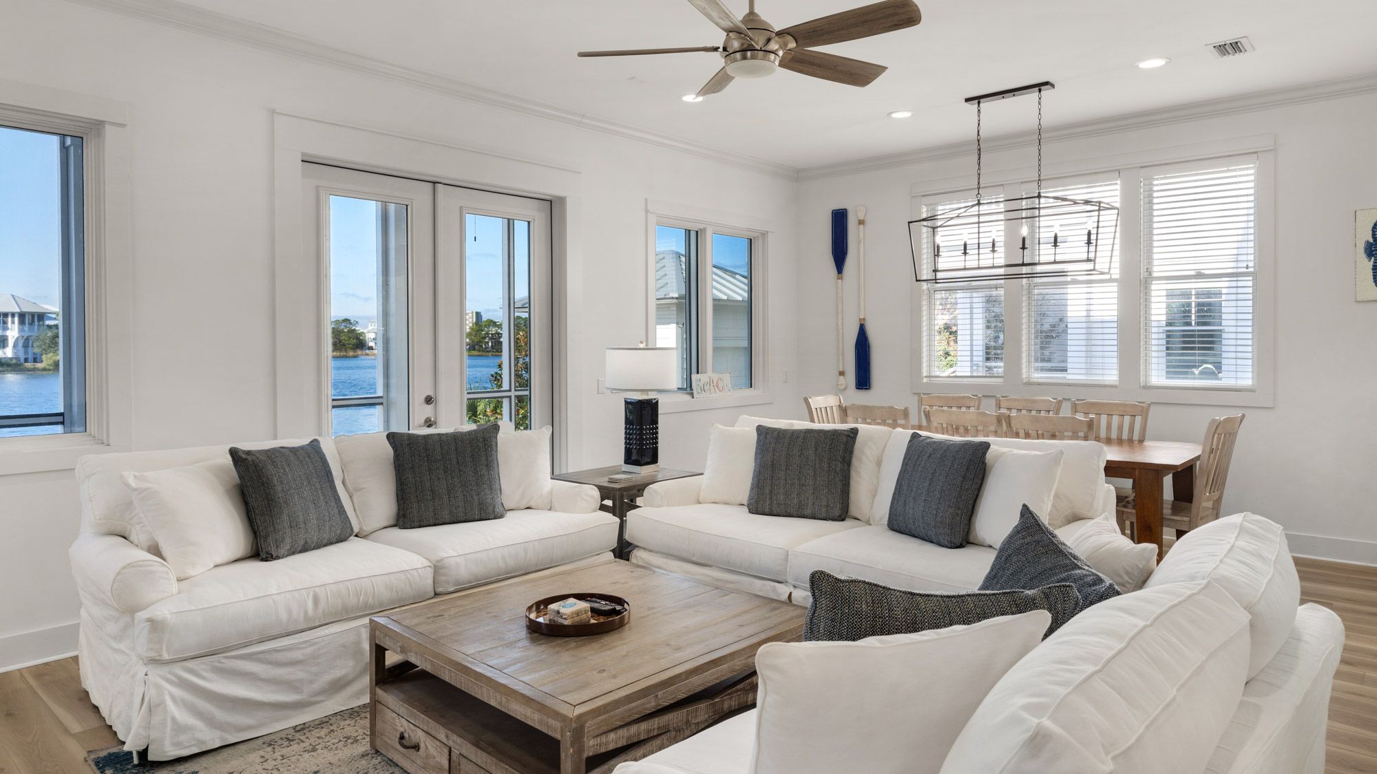 Vitamin Sea - Living Area