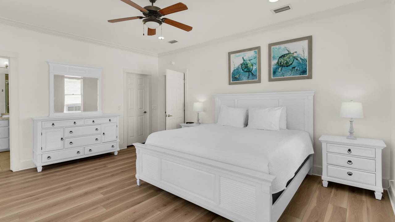 Vitamin Sea - 2nd Floor Bedroom Vitamin Sea - 2nd Floor Bedroom