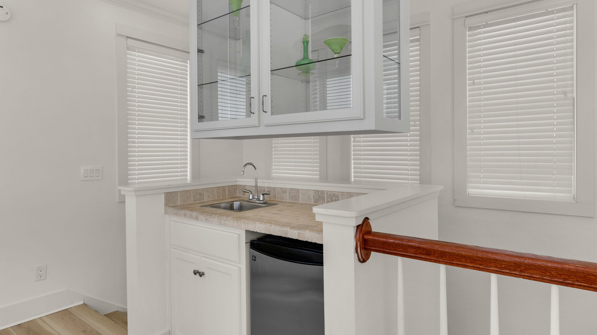 Vitamin Sea - Loft Mini Kitchen