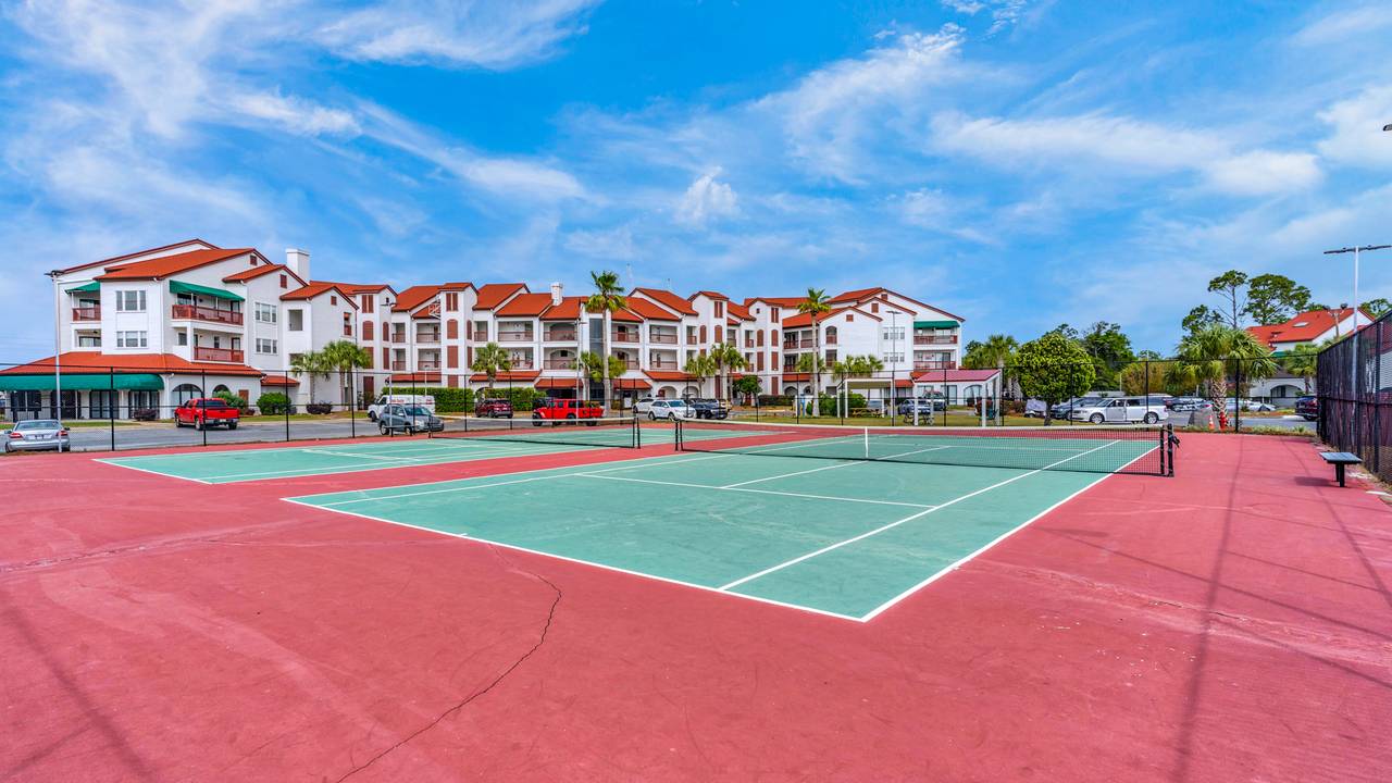 Villas of St. Thomas - Tennis Court Villas of St. Thomas - Tennis Court