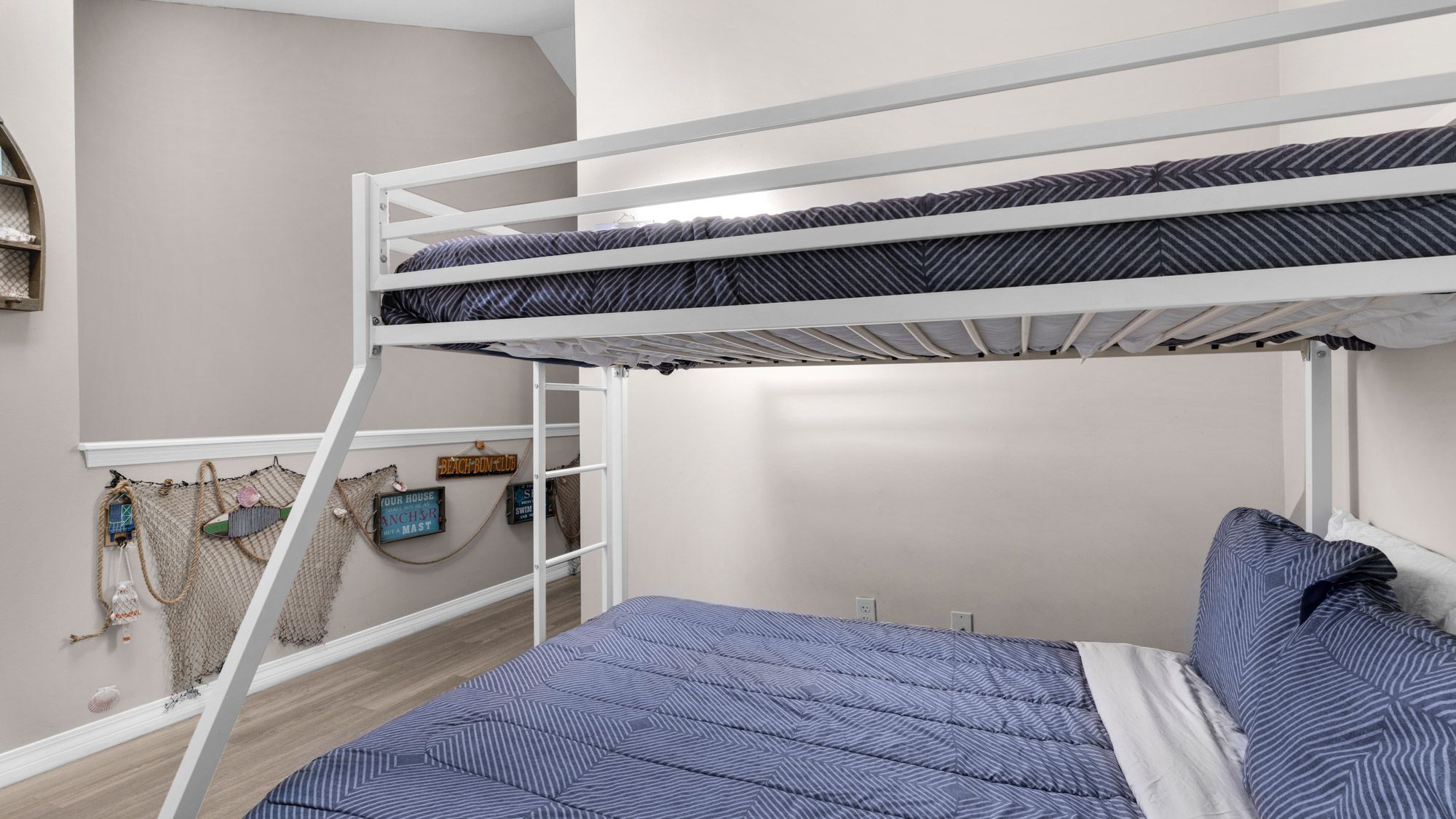 St Thomas Square 109 - Bunk Room