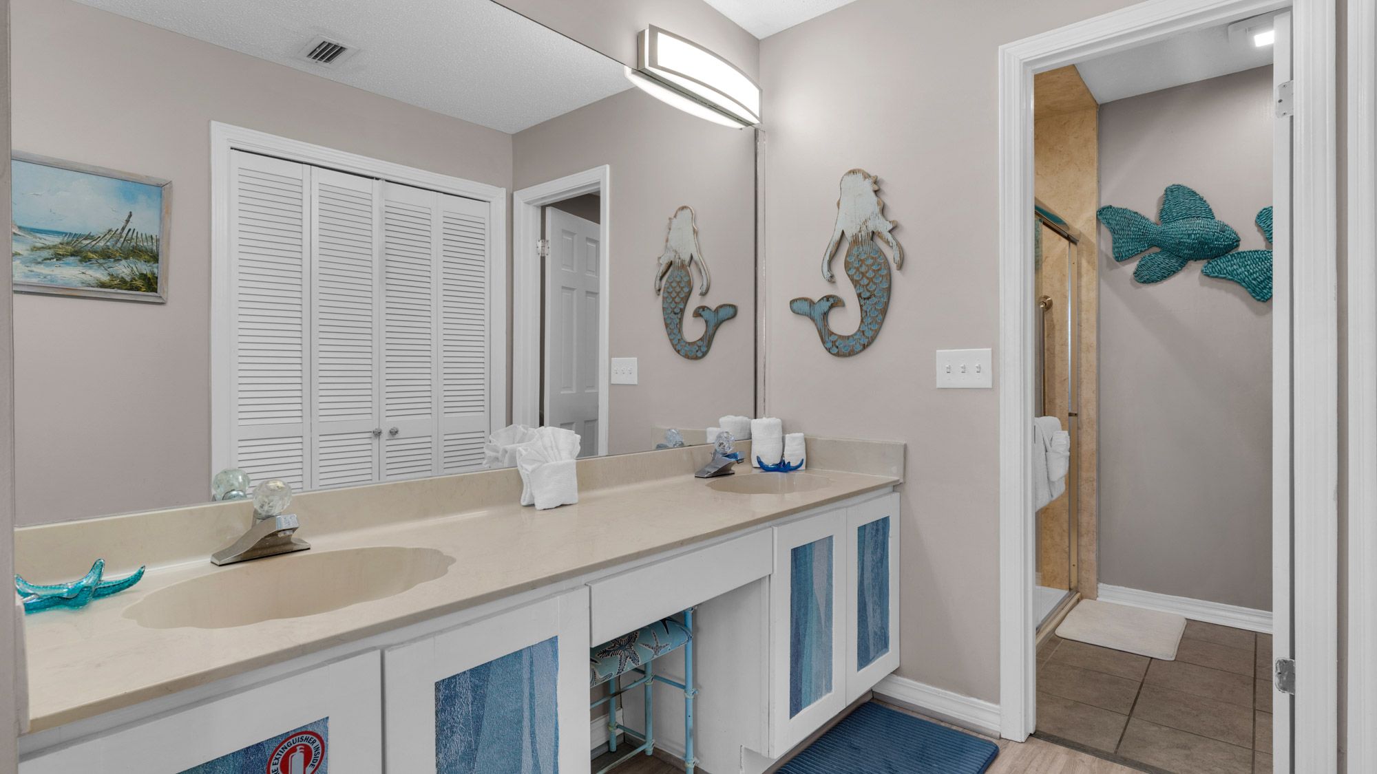 St Thomas Square 109 - Master Bathroom