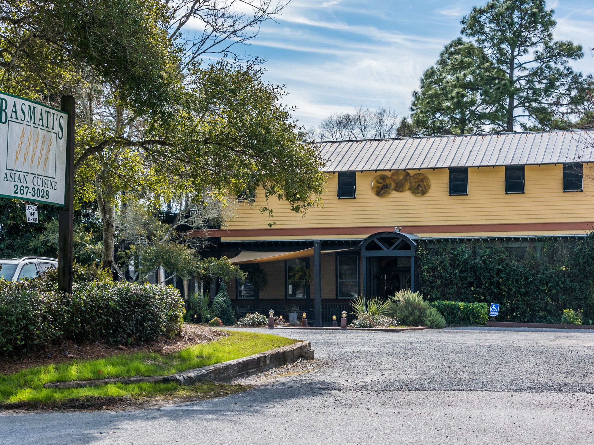 Dune Allen Grounds & Amenities