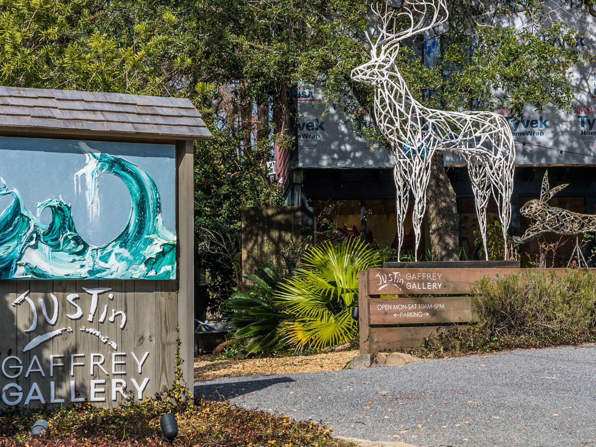 Dune Allen Grounds & Amenities