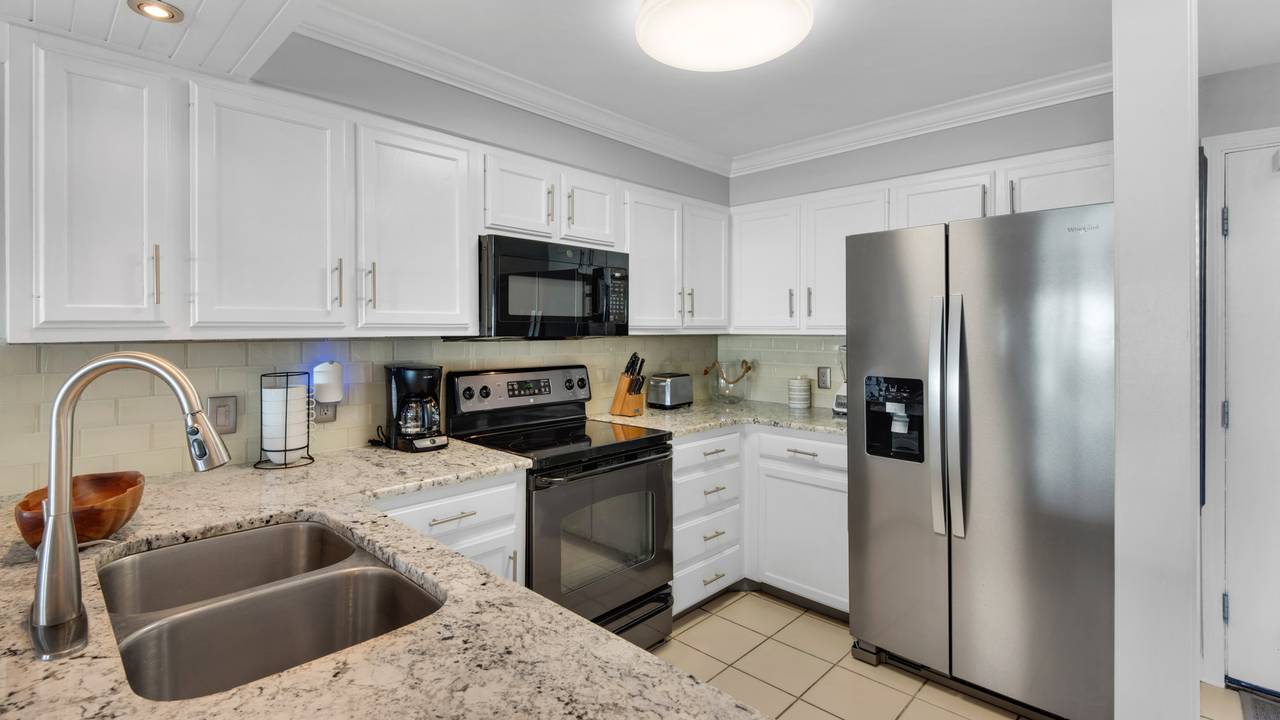 Costa Del Sol C1 - Kitchen Area Costa Del Sol C1 - Kitchen Area