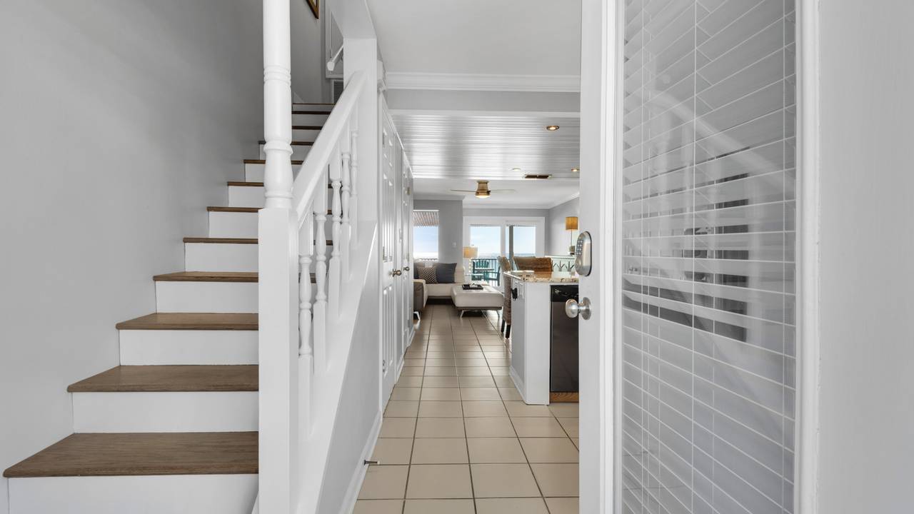 Costa Del Sol C1 - Upstairs Costa Del Sol C1 - Upstairs