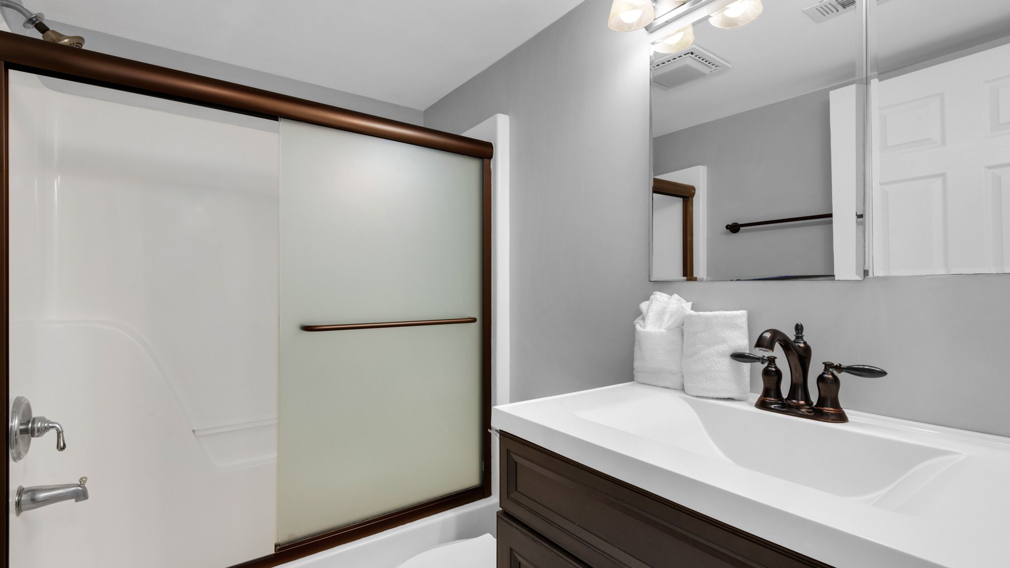 Costa Del Sol C1 - Master Bathroom