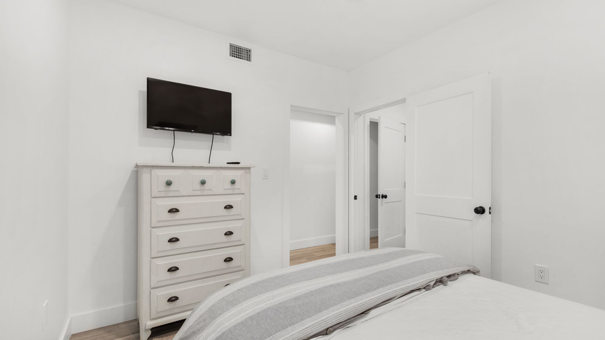 Palm Sounds Ground Level - Bedroom