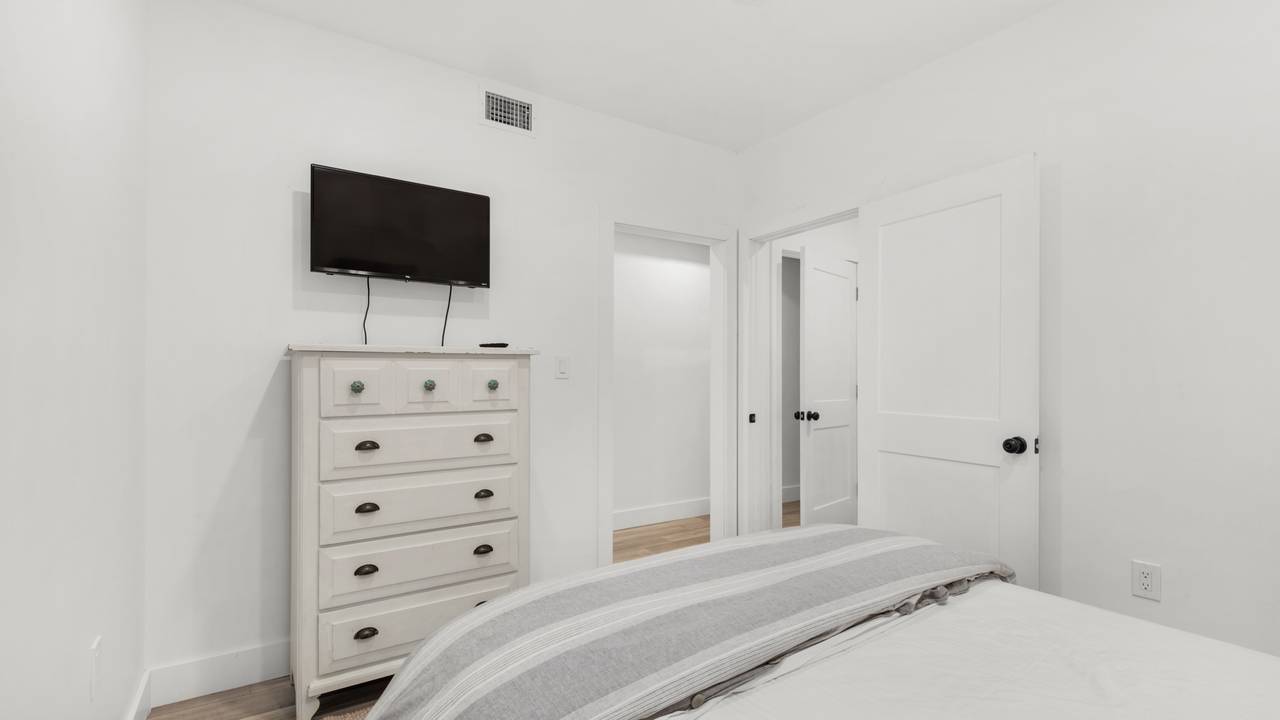 Palm Sounds Ground Level - Bedroom Palm Sounds Ground Level - Bedroom