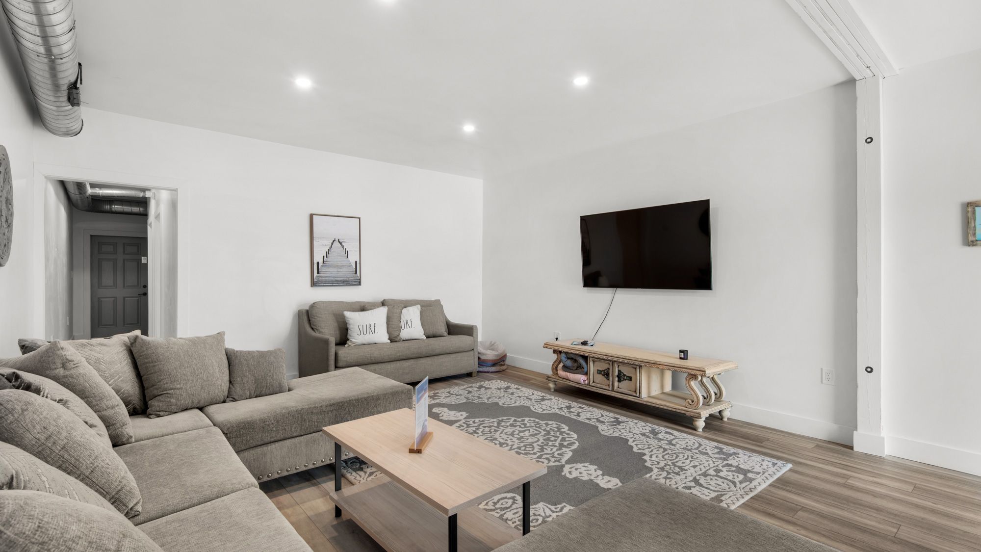 Palm Sounds Ground Level - Living Space