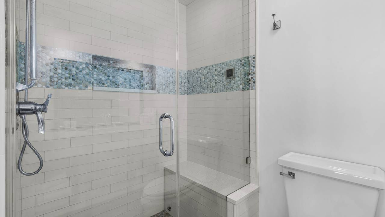 Palm Sounds 2nd Level - Master Bathroom Palm Sounds 2nd Level - Master Bathroom