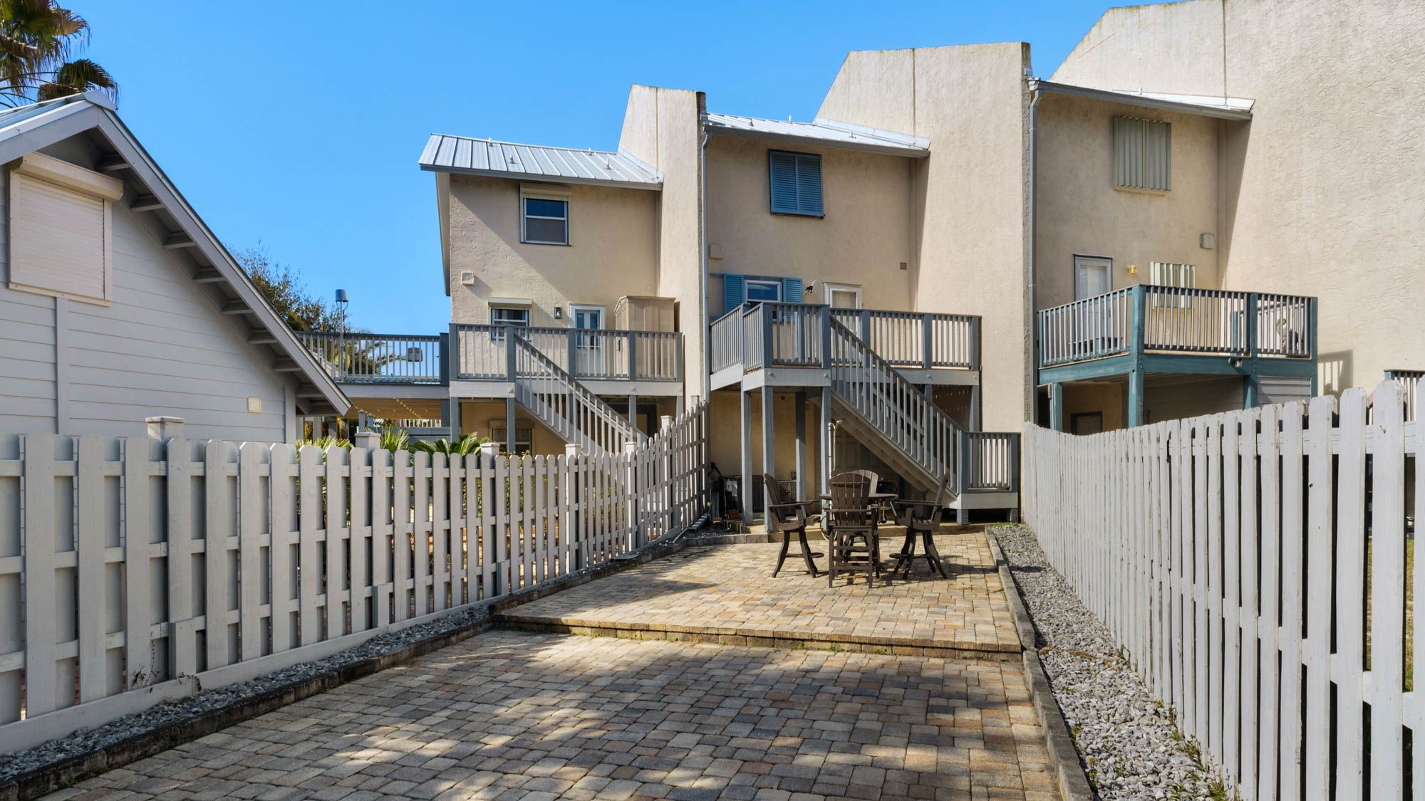 Palm Sounds Rear Area