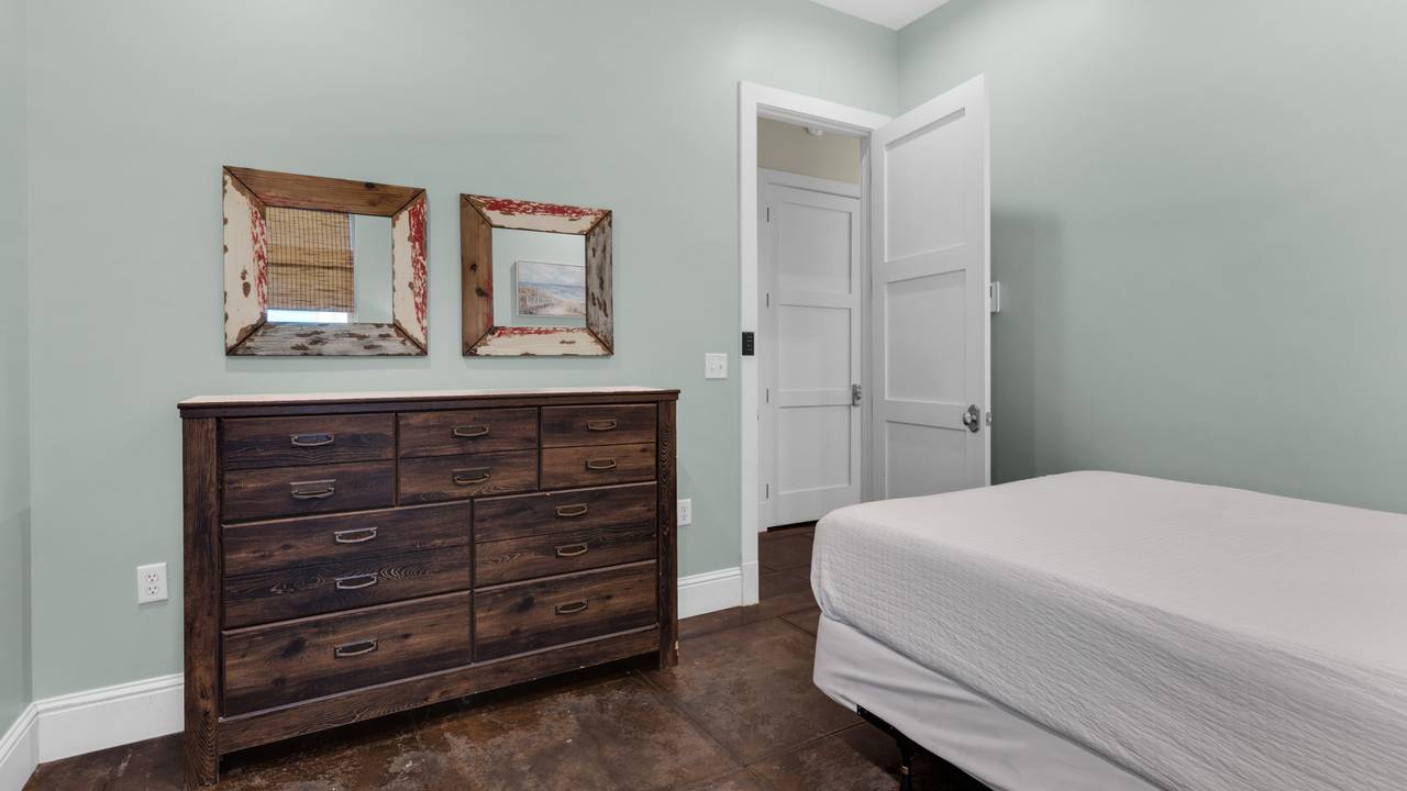 448 Beach Bike Way - Ground Floor Queen Bedroom 448 Beach Bike Way - Ground Floor Queen Bedroom