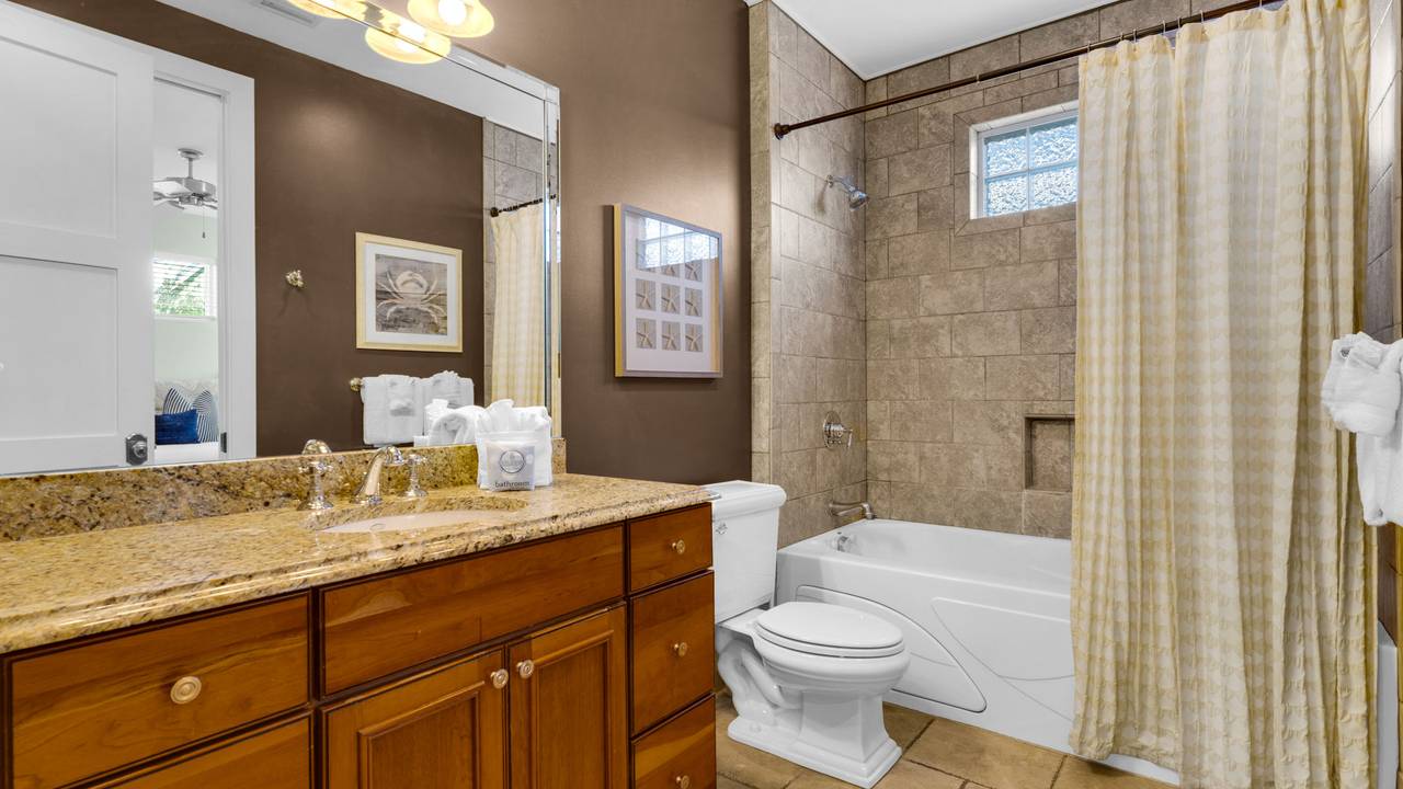 448 Beach Bike Way - 2nd Floor Shared Bathroom 448 Beach Bike Way - 2nd Floor Shared Bathroom