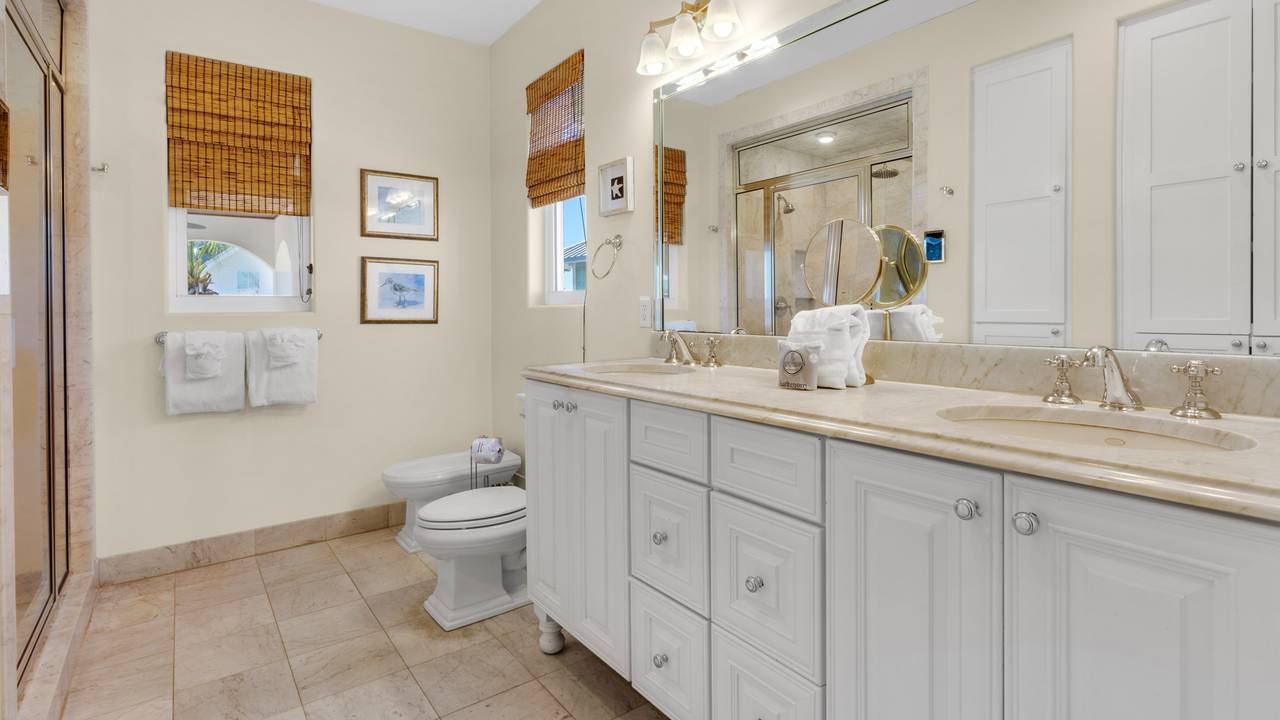 448 Beach Bike Way - 3rd Floor Bathroom 448 Beach Bike Way - 3rd Floor Bathroom