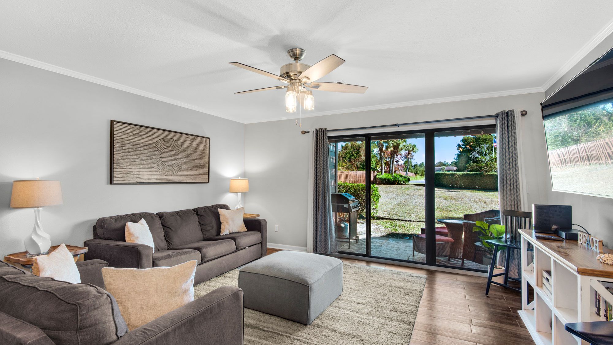 Beachwalk 18E - Living Area