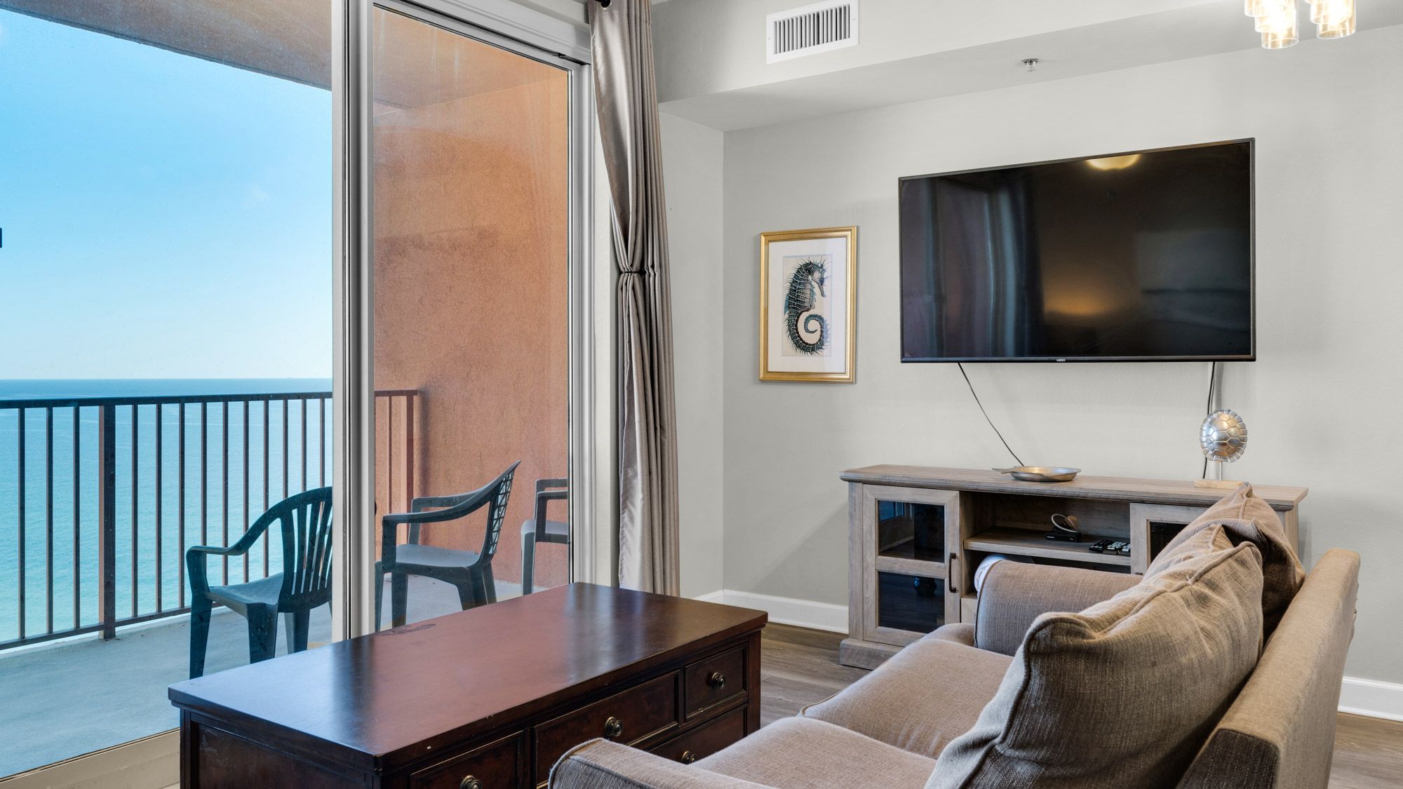 Shores of Panama 2308 - Lving Area