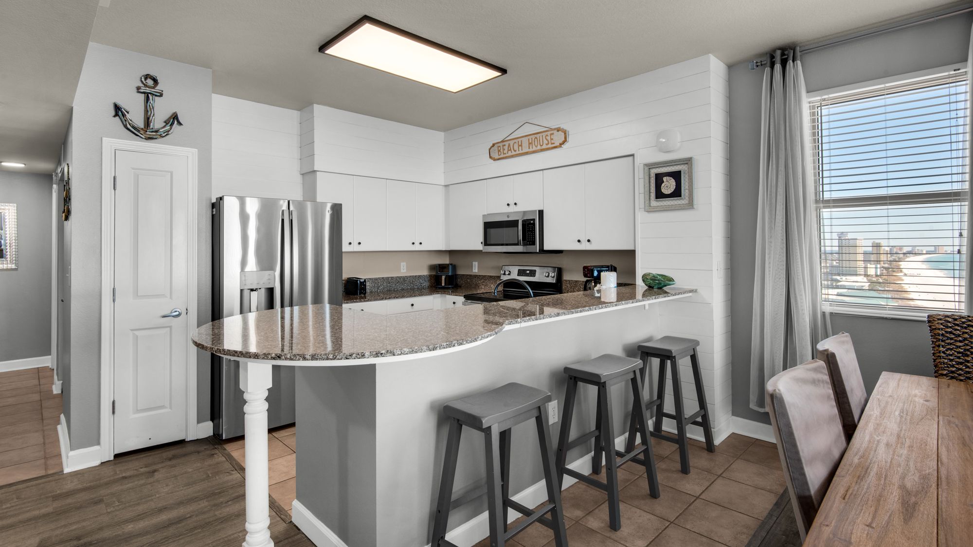 Shores of Panama 1831 Kitchen Area