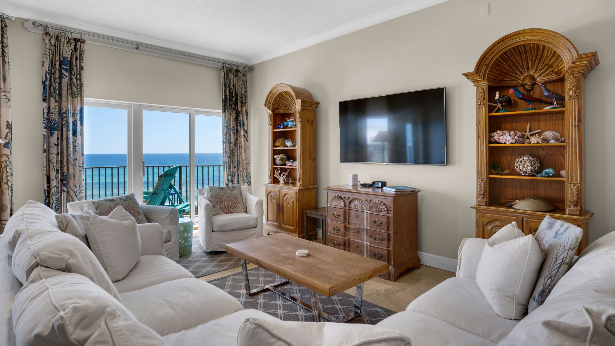 Legacy 303 Living area w/ Gulf views