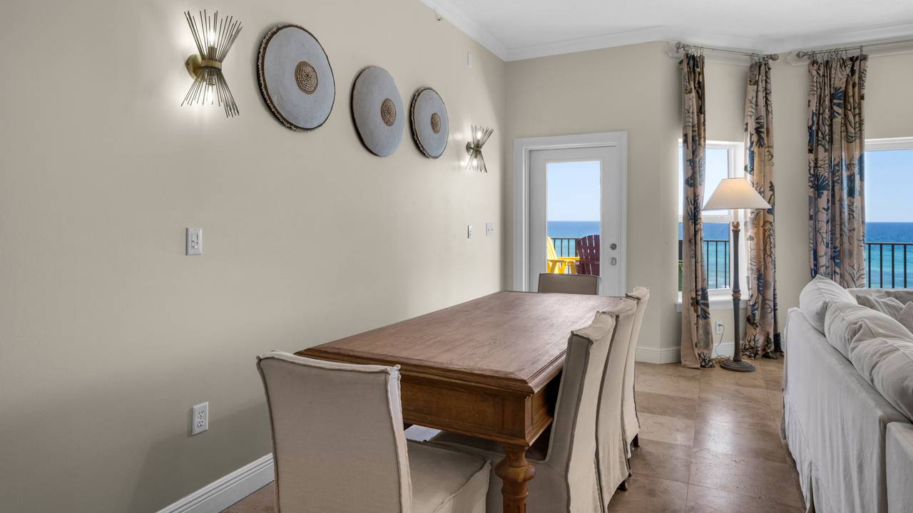 Legacy 303 Dining area Legacy 303 Dining area