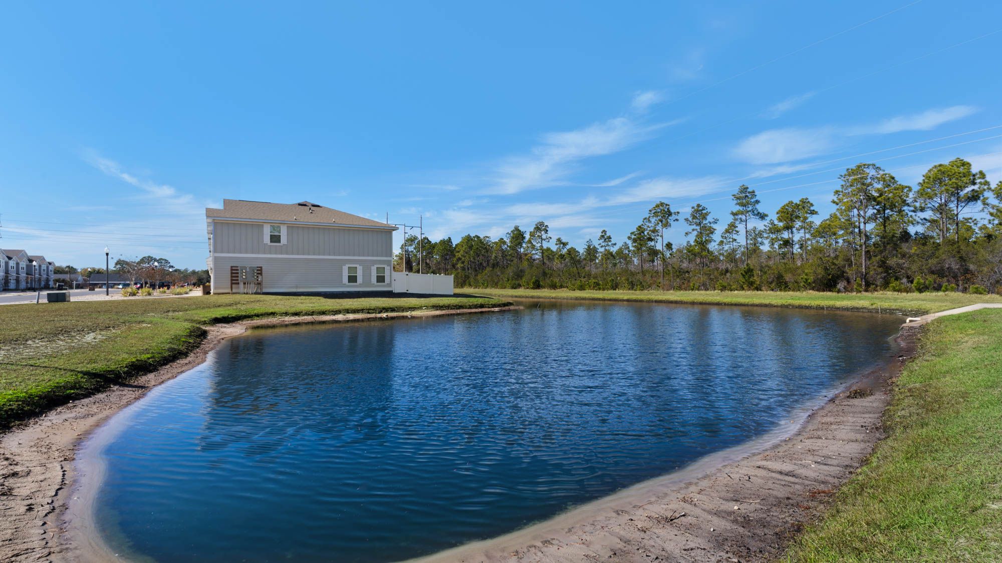 Hathaway Townhomes Grounds & Amenities