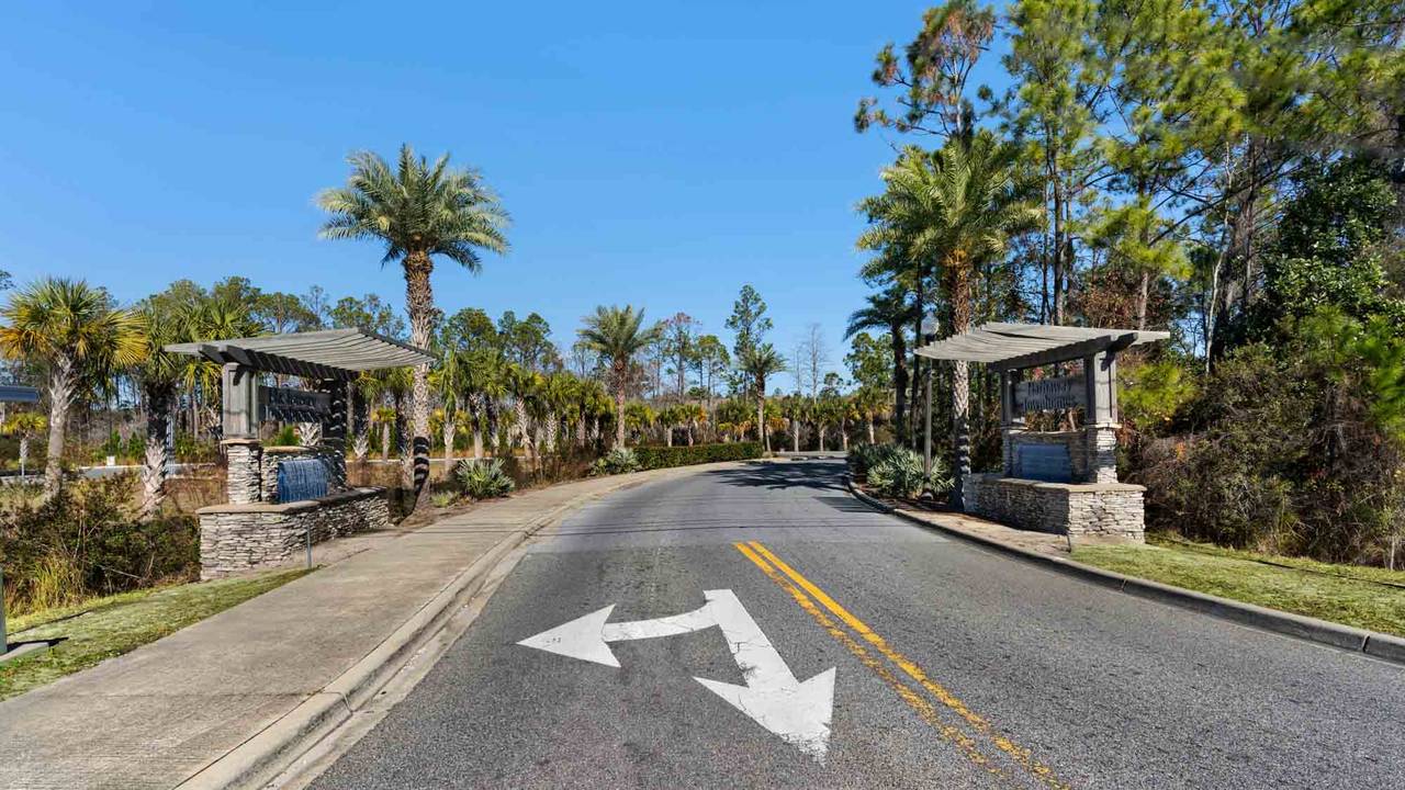 Hathaway Townhomes Grounds & Amenities Hathaway Townhomes Grounds & Amenities