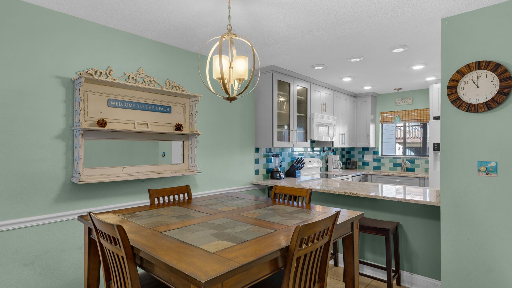 Portside Resort D1 Dining Area