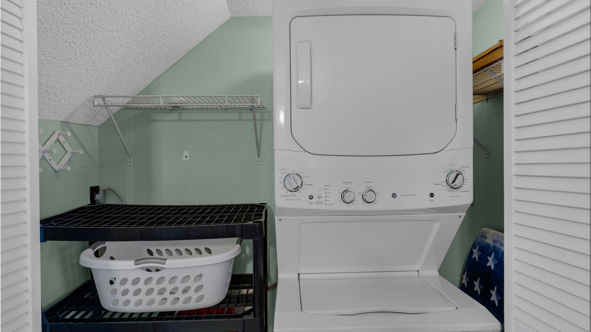 Portside Resort D1 Washer & Dryer