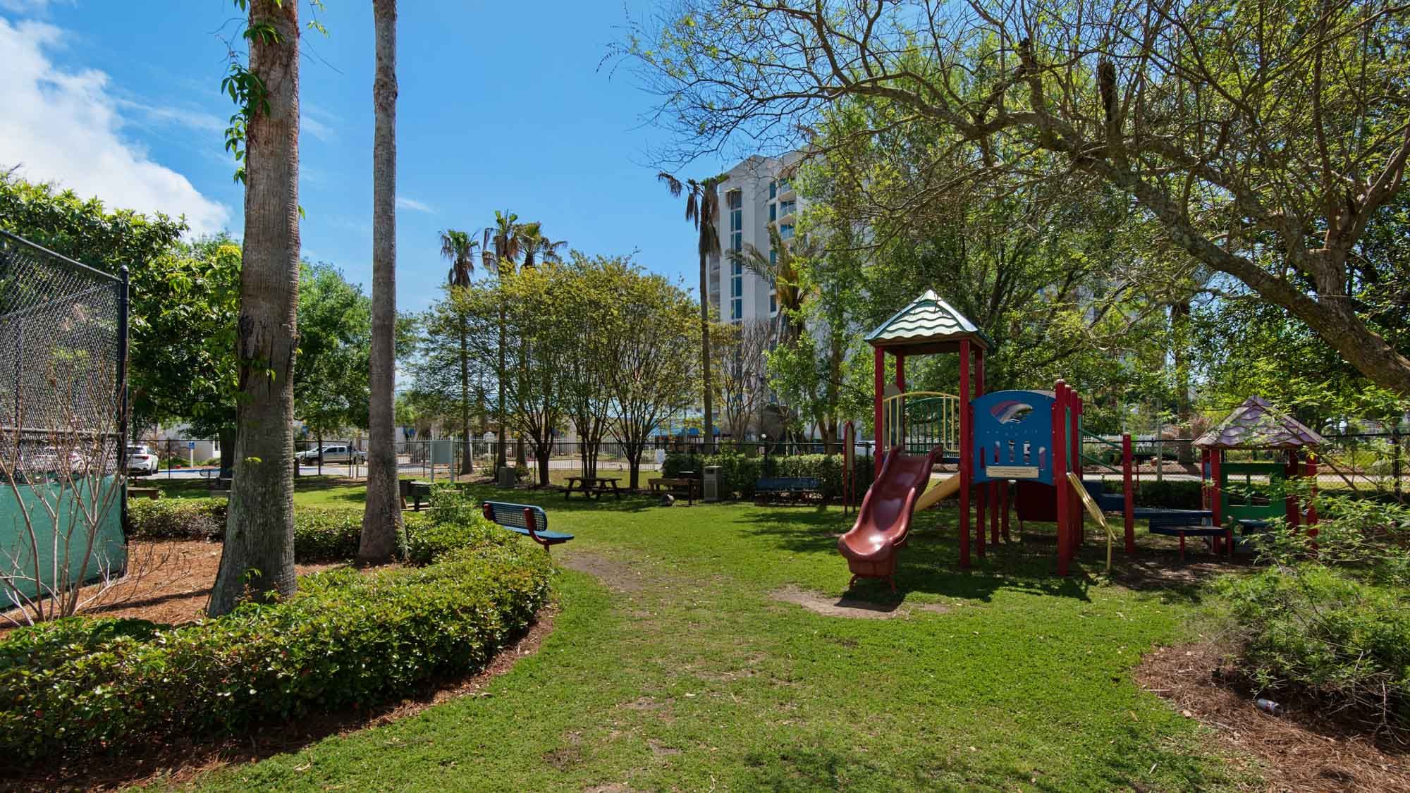 The Palms of Destin Resort Grounds & Amenities