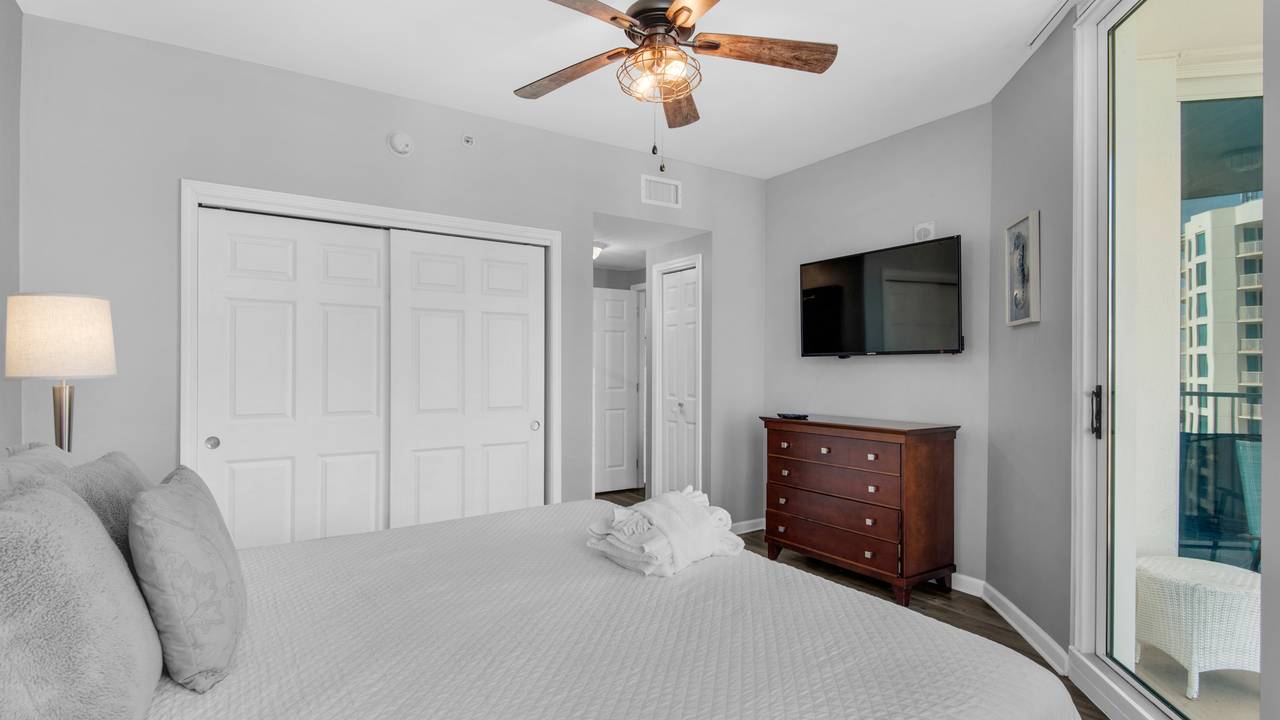 Palms of Destin 2813 Primary Bedroom Palms of Destin 2813 Primary Bedroom